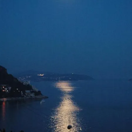 With Amazing View Lejlighed